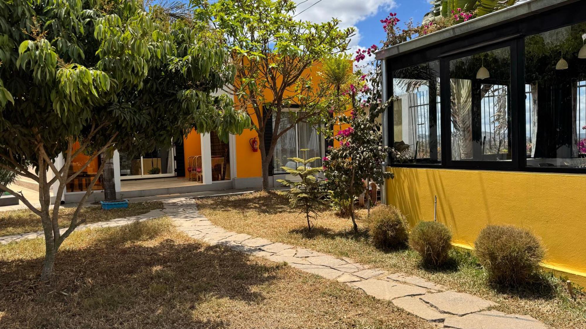 Cocody Roc Hotel Ambohidratrimo Exterior photo